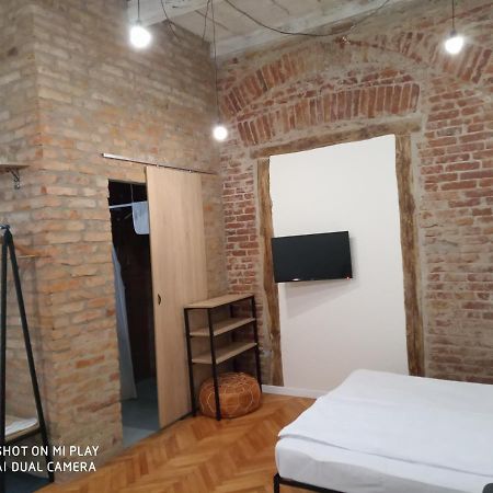 Gogol 14 Апартаменти В Історичному Центрі Міста Oezjhorod Buitenkant foto