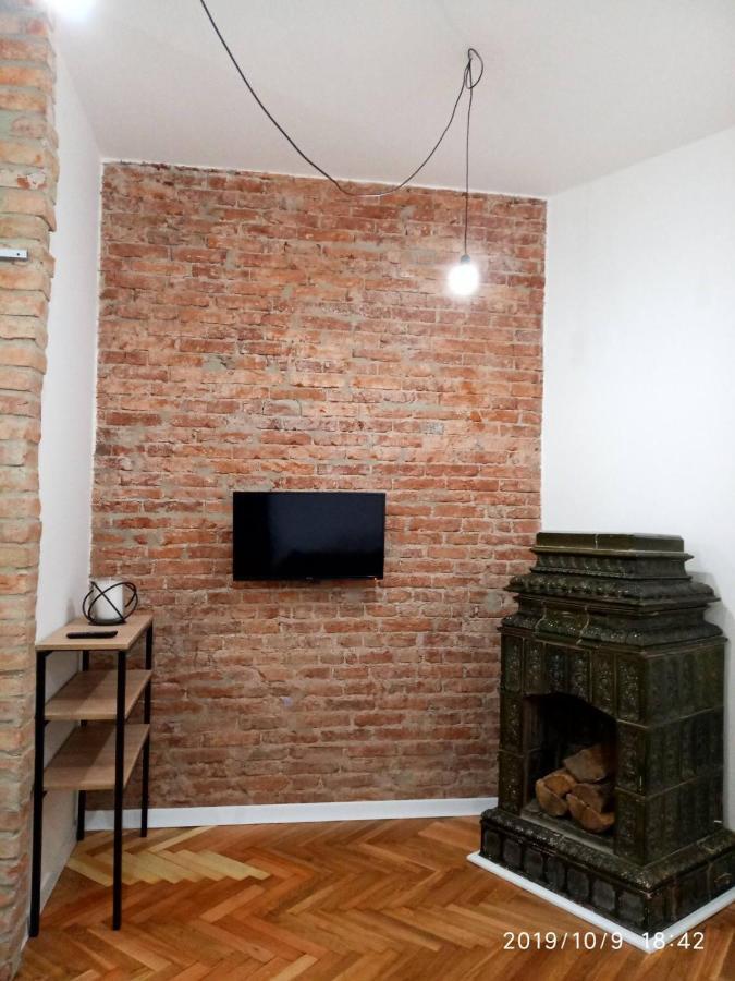 Gogol 14 Апартаменти В Історичному Центрі Міста Oezjhorod Buitenkant foto